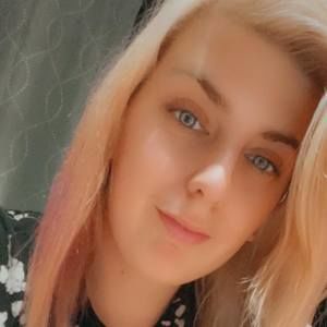 Meet your Posher, Vicky